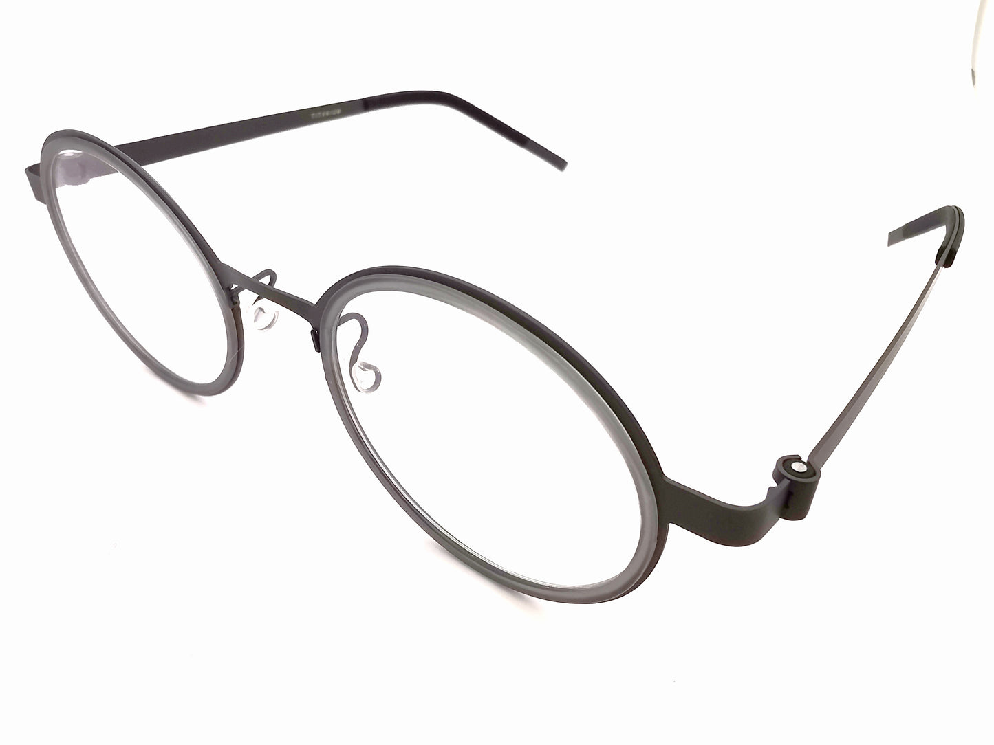 Titanium T11